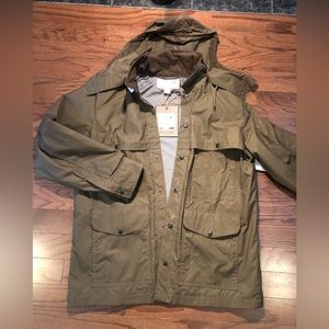 Filson NWT Running Wolf sample jacket green Men’s Large or Woman’s XL